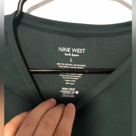 Nine West Jade Green Ribbed Soft Spun Crew Neck Tee Shirt - Picture 2 of 2